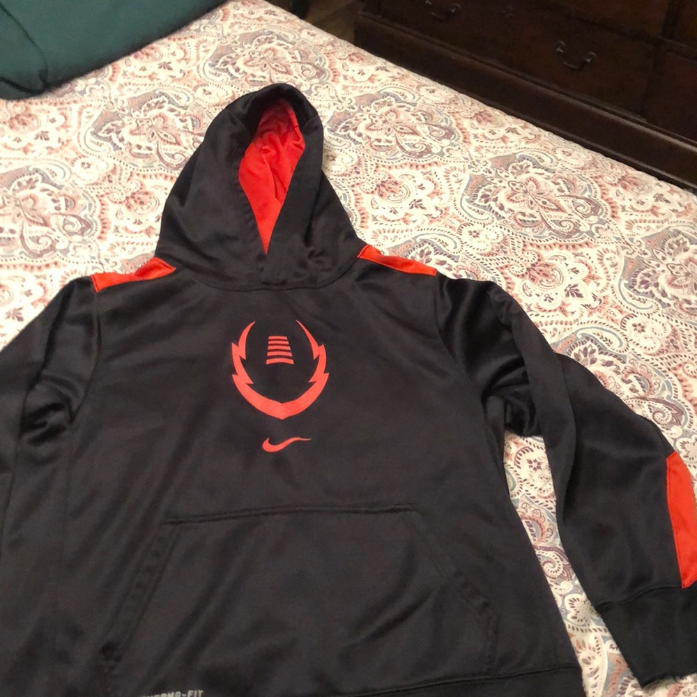 Boys Nike pullover lg